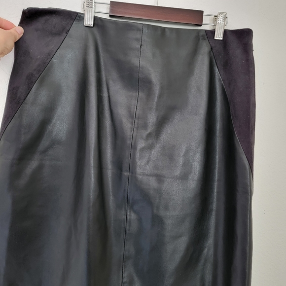 Premise Studio faux leather and suede skirt - Picture 3 of 7